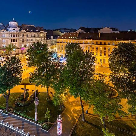 Bv Apartments Svobodu Avenue Lviv Kültér fotó